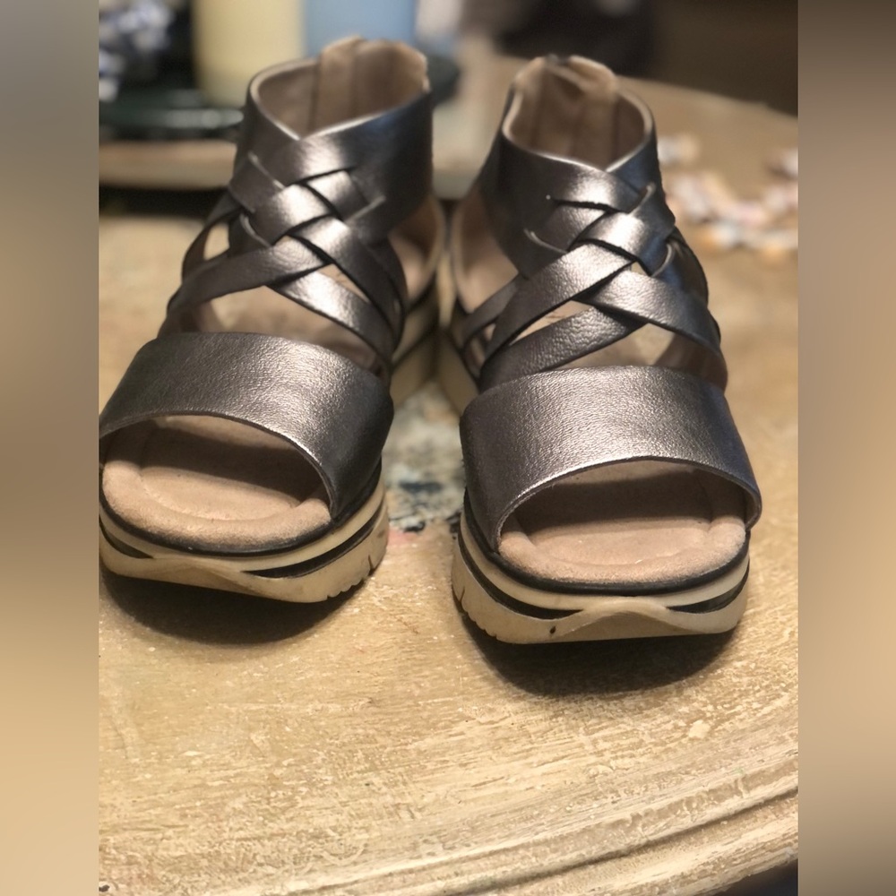 🪩SANDALS 🪩 - Picture 2 of 10